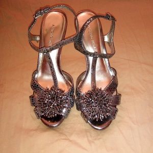 Antonio Melani heels sz 9